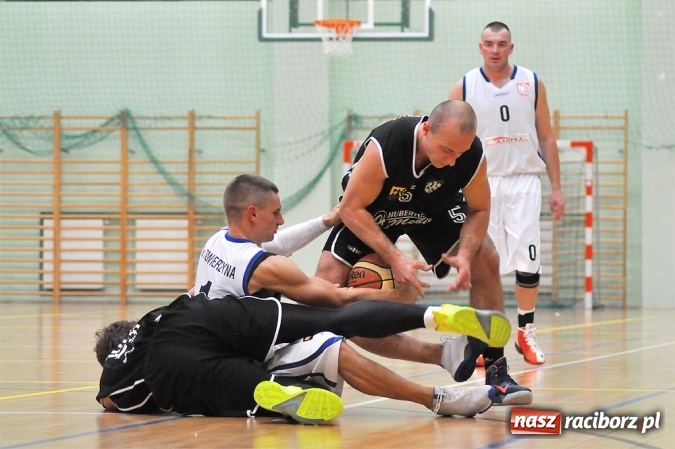 Zdjęcie w galerii na portalu naszraciborz.pl: Akademicy z Katowic lepsi od Ofensywy wiadomości z regionu