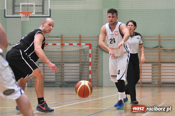 Zdjęcie w galerii na portalu naszraciborz.pl: Akademicy z Katowic lepsi od Ofensywy wiadomości z regionu