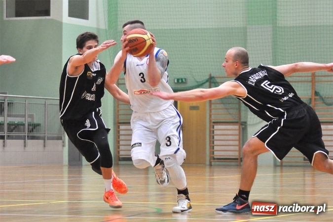 Zdjęcie w galerii na portalu naszraciborz.pl: Akademicy z Katowic lepsi od Ofensywy wiadomości z regionu