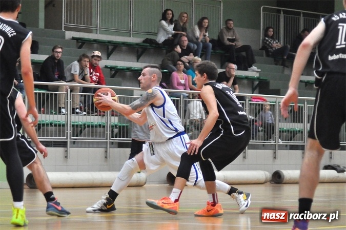 Zdjęcie w galerii na portalu naszraciborz.pl: Akademicy z Katowic lepsi od Ofensywy wiadomości z regionu