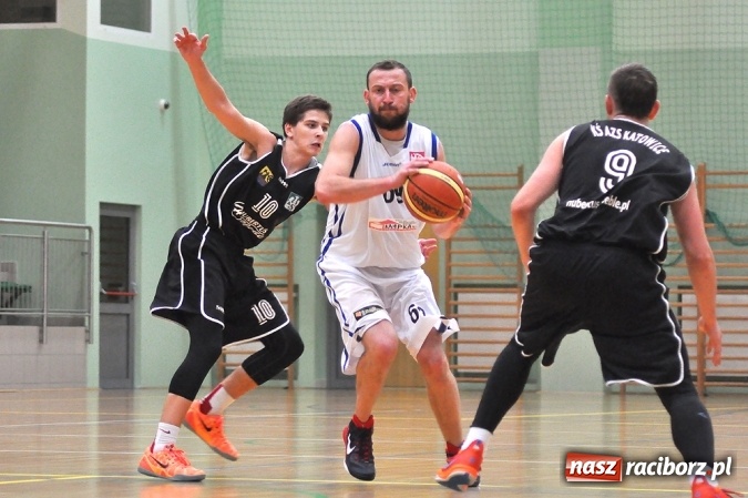 Zdjęcie w galerii na portalu naszraciborz.pl: Akademicy z Katowic lepsi od Ofensywy wiadomości z regionu