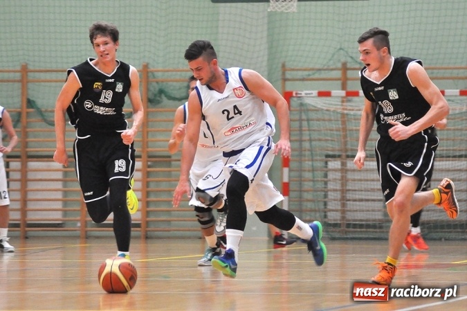 Zdjęcie w galerii na portalu naszraciborz.pl: Akademicy z Katowic lepsi od Ofensywy wiadomości z regionu