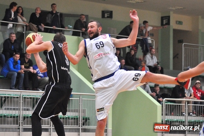 Zdjęcie w galerii na portalu naszraciborz.pl: Akademicy z Katowic lepsi od Ofensywy wiadomości z regionu