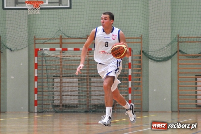 Zdjęcie w galerii na portalu naszraciborz.pl: Akademicy z Katowic lepsi od Ofensywy wiadomości z regionu