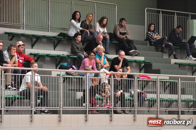 Zdjęcie w galerii na portalu naszraciborz.pl: Akademicy z Katowic lepsi od Ofensywy wiadomości z regionu