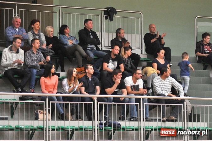 Zdjęcie w galerii na portalu naszraciborz.pl: Akademicy z Katowic lepsi od Ofensywy wiadomości z regionu