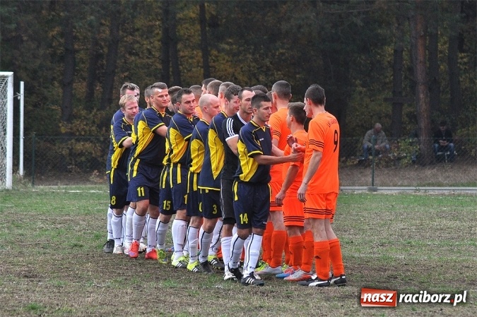 Zdjęcie w galerii na portalu naszraciborz.pl: Gol rezerwowego w przedostatniej minucie dał punkt Lyskom wiadomości z regionu