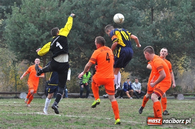 Zdjęcie w galerii na portalu naszraciborz.pl: Gol rezerwowego w przedostatniej minucie dał punkt Lyskom wiadomości z regionu