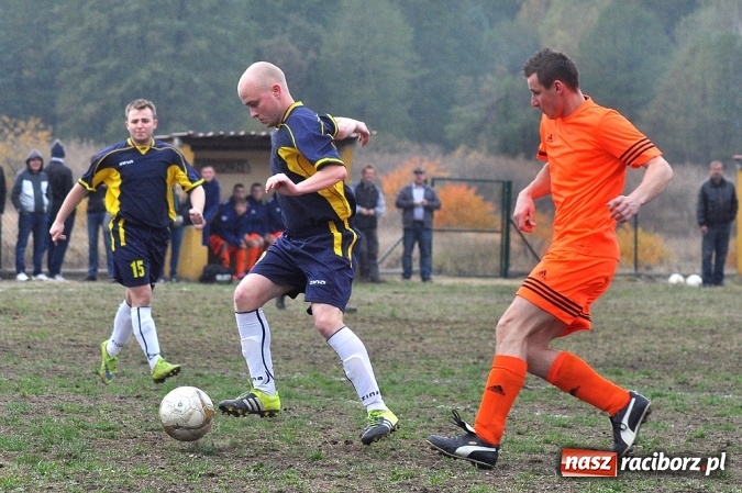 Zdjęcie w galerii na portalu naszraciborz.pl: Gol rezerwowego w przedostatniej minucie dał punkt Lyskom wiadomości z regionu