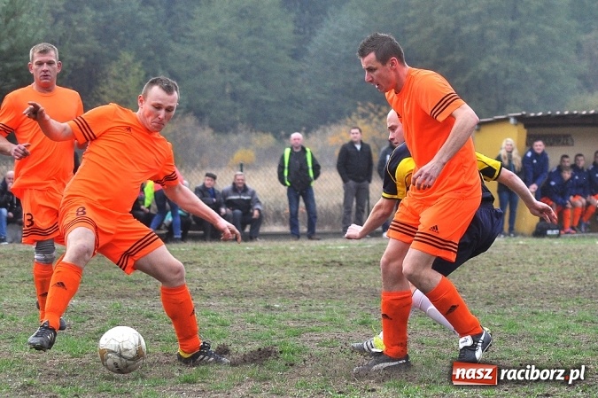 Zdjęcie w galerii na portalu naszraciborz.pl: Gol rezerwowego w przedostatniej minucie dał punkt Lyskom wiadomości z regionu