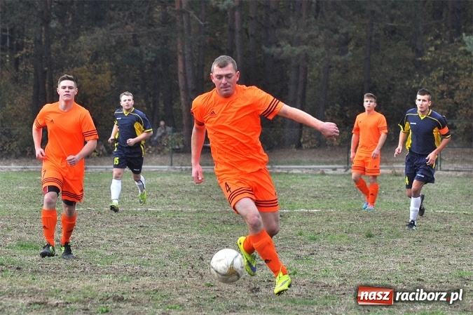 Zdjęcie w galerii na portalu naszraciborz.pl: Gol rezerwowego w przedostatniej minucie dał punkt Lyskom wiadomości z regionu