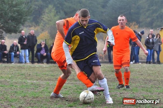 Zdjęcie w galerii na portalu naszraciborz.pl: Gol rezerwowego w przedostatniej minucie dał punkt Lyskom wiadomości z regionu