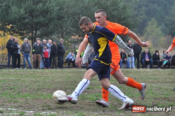Zdjęcie w galerii na portalu naszraciborz.pl: Gol rezerwowego w przedostatniej minucie dał punkt Lyskom wiadomości z regionu