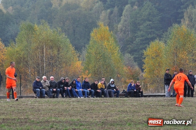 Zdjęcie w galerii na portalu naszraciborz.pl: Gol rezerwowego w przedostatniej minucie dał punkt Lyskom wiadomości z regionu