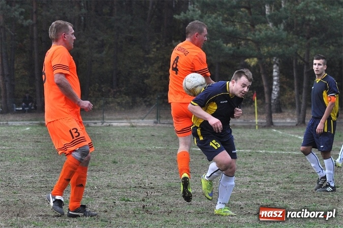 Zdjęcie w galerii na portalu naszraciborz.pl: Gol rezerwowego w przedostatniej minucie dał punkt Lyskom wiadomości z regionu