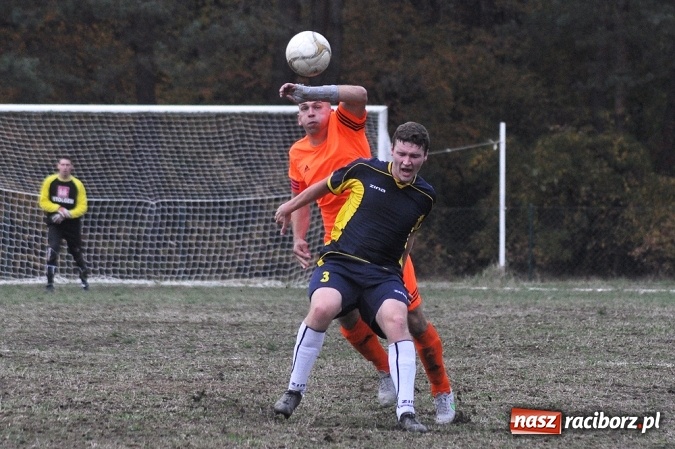 Zdjęcie w galerii na portalu naszraciborz.pl: Gol rezerwowego w przedostatniej minucie dał punkt Lyskom wiadomości z regionu