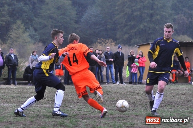Zdjęcie w galerii na portalu naszraciborz.pl: Gol rezerwowego w przedostatniej minucie dał punkt Lyskom wiadomości z regionu