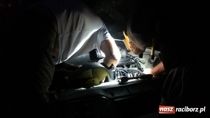 Zdjęcie w galerii na portalu naszraciborz.pl: Dwóch raciborzan zebrało prawie 3 tysiące zł na zakup rzeczy dla domów dziecka. Dodatkowo przeżyli niesamowitą przygodę, którą zapamiętaj&# wiadomości z regionu