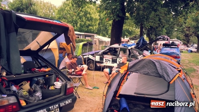 Zdjęcie w galerii na portalu naszraciborz.pl: Dwóch raciborzan zebrało prawie 3 tysiące zł na zakup rzeczy dla domów dziecka. Dodatkowo przeżyli niesamowitą przygodę, którą zapamiętaj&# wiadomości z regionu
