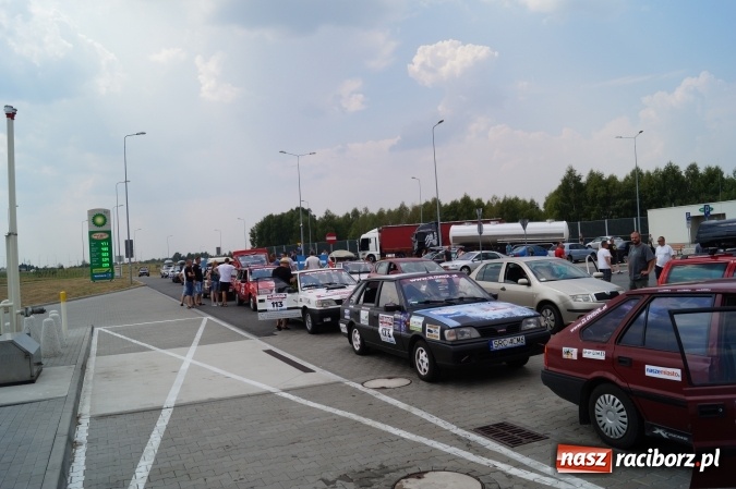 Zdjęcie w galerii na portalu naszraciborz.pl: Dwóch raciborzan zebrało prawie 3 tysiące zł na zakup rzeczy dla domów dziecka. Dodatkowo przeżyli niesamowitą przygodę, którą zapamiętaj&# wiadomości z regionu