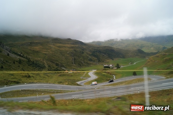 Zdjęcie w galerii na portalu naszraciborz.pl: Dwóch raciborzan zebrało prawie 3 tysiące zł na zakup rzeczy dla domów dziecka. Dodatkowo przeżyli niesamowitą przygodę, którą zapamiętaj&# wiadomości z regionu