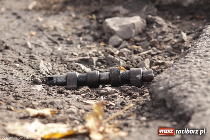 Zdjęcie w galerii na portalu naszraciborz.pl: Groźne zderzenie dwóch samochodów w Rzuchowie wiadomości z regionu