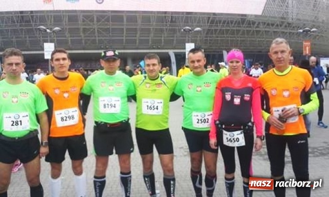 Zdjęcie w galerii na portalu naszraciborz.pl: Kr&oacute;lewski start raciborskiej grupy biegaczy wiadomości z regionu