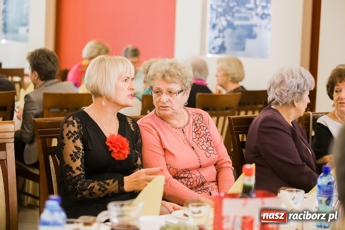 Zdjęcie w galerii na portalu naszraciborz.pl: Seniorzy świętowali dziś w Raciborskiej wiadomości z regionu