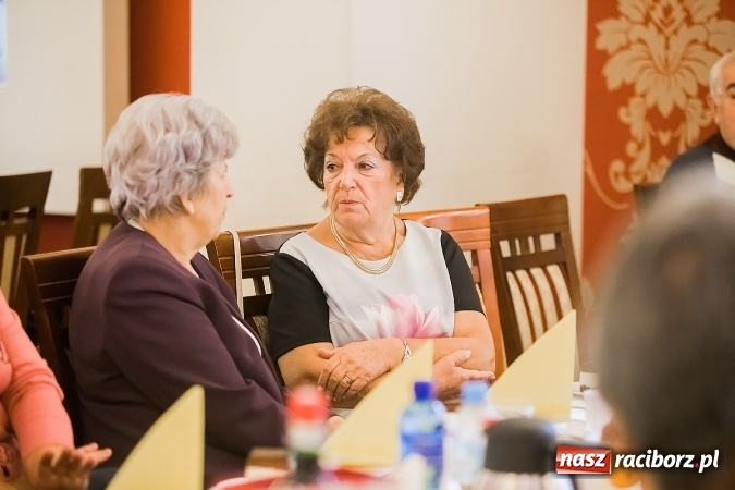 Zdjęcie w galerii na portalu naszraciborz.pl: Seniorzy świętowali dziś w Raciborskiej wiadomości z regionu