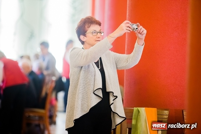 Zdjęcie w galerii na portalu naszraciborz.pl: Seniorzy świętowali dziś w Raciborskiej wiadomości z regionu