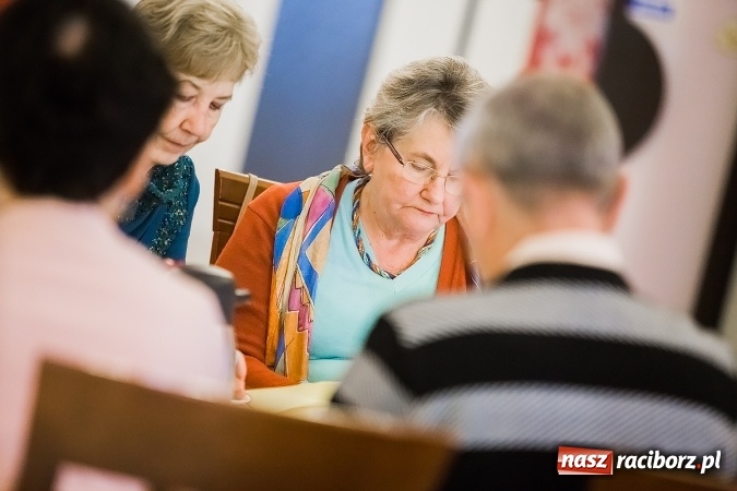 Zdjęcie w galerii na portalu naszraciborz.pl: Seniorzy świętowali dziś w Raciborskiej wiadomości z regionu