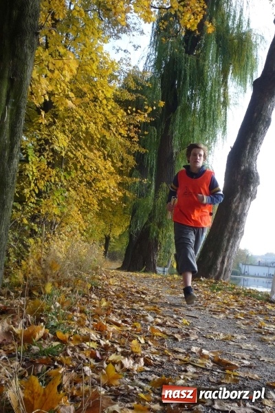 Zdjęcie w galerii na portalu naszraciborz.pl: Rejonowe Sztafetowe Biegi Przełajowe - w Tworkowie walczono o awans do finału wojewódzkiego  wiadomości z regionu