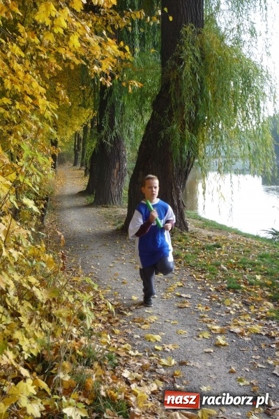 Zdjęcie w galerii na portalu naszraciborz.pl: Rejonowe Sztafetowe Biegi Przełajowe - w Tworkowie walczono o awans do finału wojewódzkiego  wiadomości z regionu