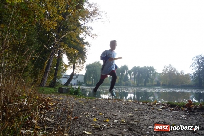 Zdjęcie w galerii na portalu naszraciborz.pl: Rejonowe Sztafetowe Biegi Przełajowe - w Tworkowie walczono o awans do finału wojewódzkiego  wiadomości z regionu