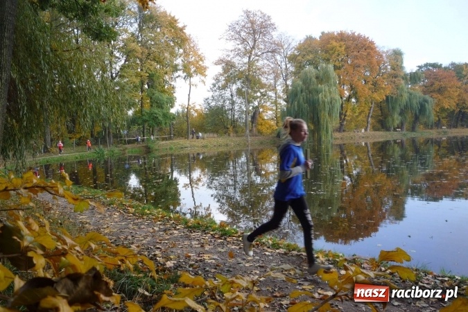 Zdjęcie w galerii na portalu naszraciborz.pl: Rejonowe Sztafetowe Biegi Przełajowe - w Tworkowie walczono o awans do finału wojewódzkiego  wiadomości z regionu