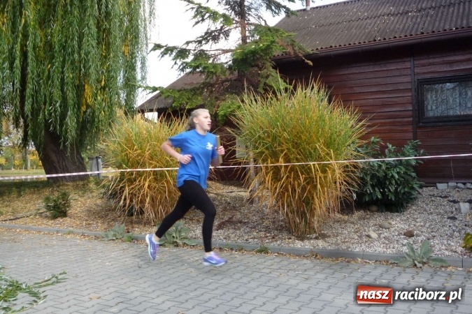 Zdjęcie w galerii na portalu naszraciborz.pl: Rejonowe Sztafetowe Biegi Przełajowe - w Tworkowie walczono o awans do finału wojewódzkiego  wiadomości z regionu
