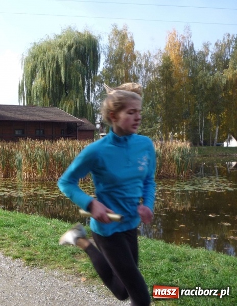 Zdjęcie w galerii na portalu naszraciborz.pl: Rejonowe Sztafetowe Biegi Przełajowe - w Tworkowie walczono o awans do finału wojewódzkiego  wiadomości z regionu