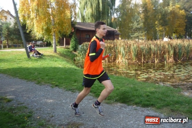 Zdjęcie w galerii na portalu naszraciborz.pl: Rejonowe Sztafetowe Biegi Przełajowe - w Tworkowie walczono o awans do finału wojewódzkiego  wiadomości z regionu