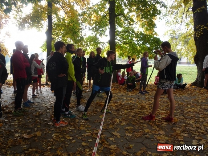 Zdjęcie w galerii na portalu naszraciborz.pl: Rejonowe Sztafetowe Biegi Przełajowe - w Tworkowie walczono o awans do finału wojewódzkiego  wiadomości z regionu