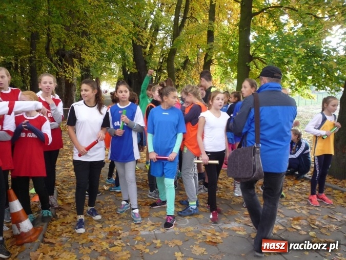 Zdjęcie w galerii na portalu naszraciborz.pl: Rejonowe Sztafetowe Biegi Przełajowe - w Tworkowie walczono o awans do finału wojewódzkiego  wiadomości z regionu