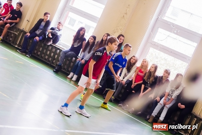 Zdjęcie w galerii na portalu naszraciborz.pl: Mistrzostwa Raciborza Szk&oacute;ł Gimnazjalnych w Dw&oacute;jkach Siatkarskich Chłopc&oacute;w wiadomości z regionu