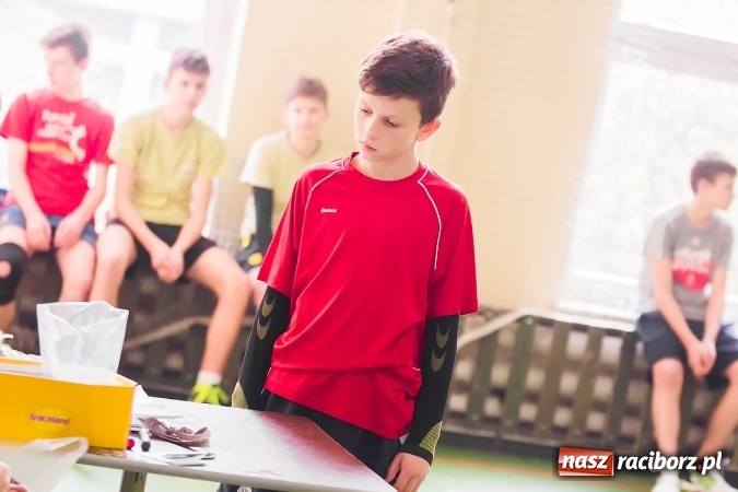 Zdjęcie w galerii na portalu naszraciborz.pl: Mistrzostwa Raciborza Szk&oacute;ł Gimnazjalnych w Dw&oacute;jkach Siatkarskich Chłopc&oacute;w wiadomości z regionu