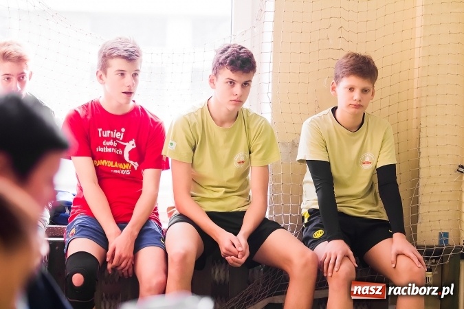 Zdjęcie w galerii na portalu naszraciborz.pl: Mistrzostwa Raciborza Szk&oacute;ł Gimnazjalnych w Dw&oacute;jkach Siatkarskich Chłopc&oacute;w wiadomości z regionu