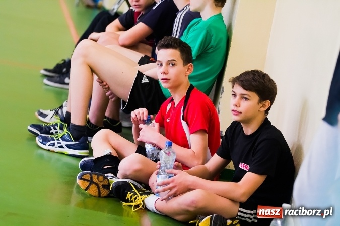 Zdjęcie w galerii na portalu naszraciborz.pl: Mistrzostwa Raciborza Szk&oacute;ł Gimnazjalnych w Dw&oacute;jkach Siatkarskich Chłopc&oacute;w wiadomości z regionu