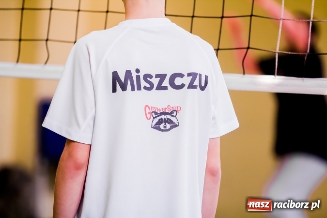 Zdjęcie w galerii na portalu naszraciborz.pl: Mistrzostwa Raciborza Szk&oacute;ł Gimnazjalnych w Dw&oacute;jkach Siatkarskich Chłopc&oacute;w wiadomości z regionu