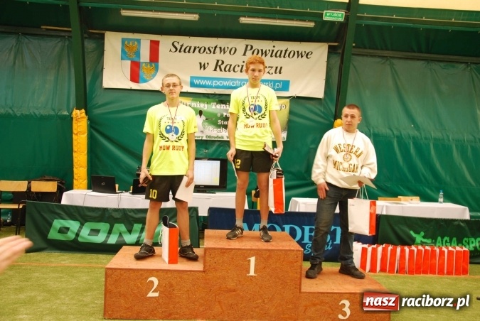 Zdjęcie w galerii na portalu naszraciborz.pl: 156 meczów rozegrano na I Turnieju Tenisa Stołowego o Puchar Starosty Raciborskiego w Rudach wiadomości z regionu