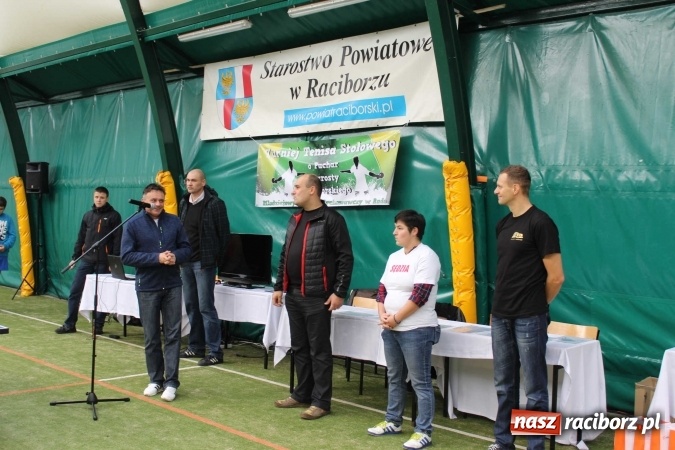 Zdjęcie w galerii na portalu naszraciborz.pl: 156 meczów rozegrano na I Turnieju Tenisa Stołowego o Puchar Starosty Raciborskiego w Rudach wiadomości z regionu