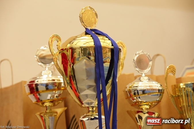 Zdjęcie w galerii na portalu naszraciborz.pl: Jesienne Międzynarodowe Halowe Mistrzostwa Powiatu Raciborskiego w Lekkiej Atletyce wiadomości z regionu