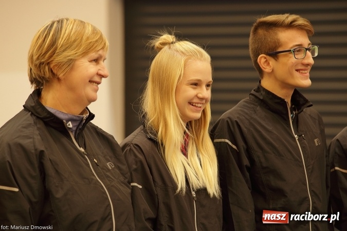 Zdjęcie w galerii na portalu naszraciborz.pl: Jesienne Międzynarodowe Halowe Mistrzostwa Powiatu Raciborskiego w Lekkiej Atletyce wiadomości z regionu