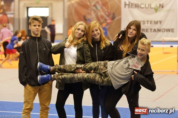 Zdjęcie w galerii na portalu naszraciborz.pl: Jesienne Międzynarodowe Halowe Mistrzostwa Powiatu Raciborskiego w Lekkiej Atletyce wiadomości z regionu